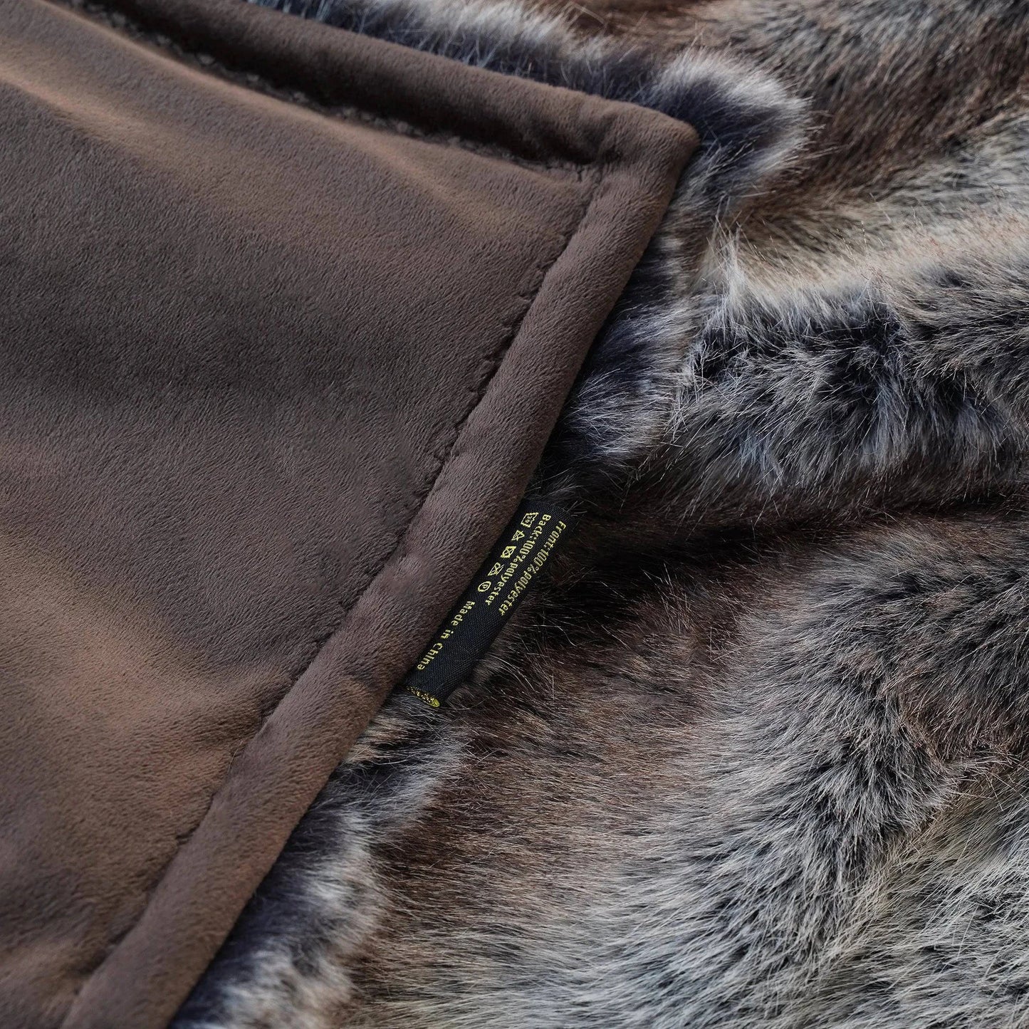 Luxury Faux Fur Blanket - High-End Fox Fur Bed & Sofa Throw - STripleB