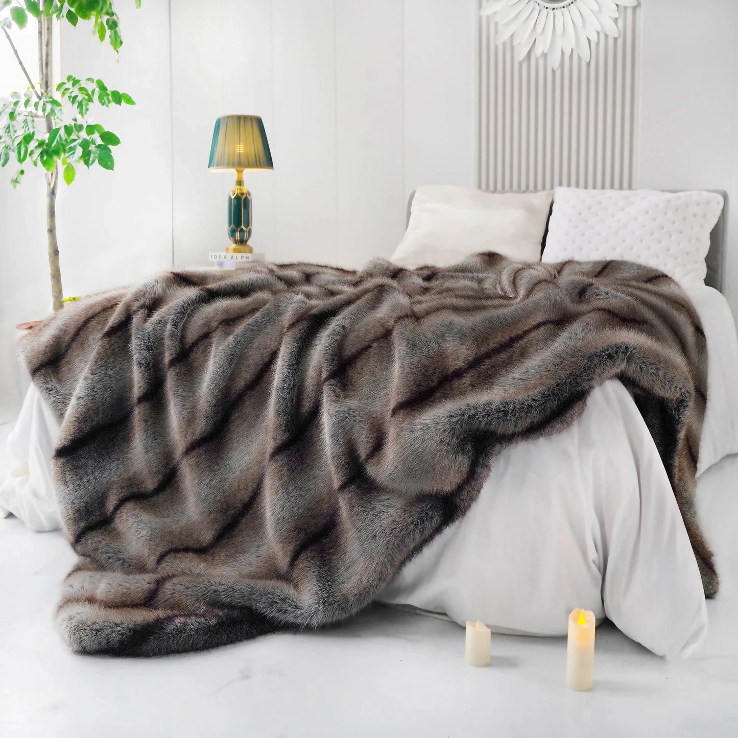 Luxury Faux Fur Blanket - High-End Fox Fur Bed & Sofa Throw - STripleB