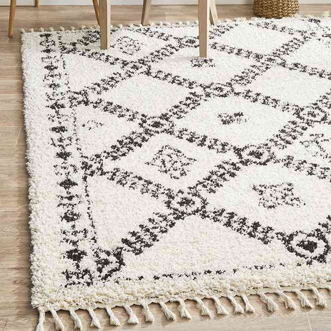 Saffron 33 White by Rug Culture - 400X300CM - STripleB