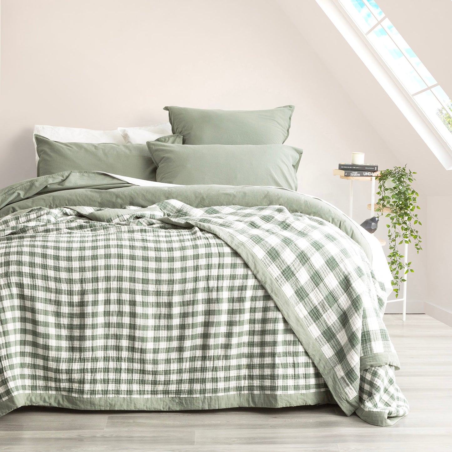 Washed Cotton Yarn Dyed Reversible Textured Emerald Blanket by Renee Taylor - Queen/King - STripleB