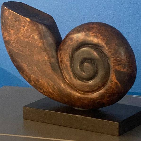 Decorative hand carved wooden shell on stand - STripleB