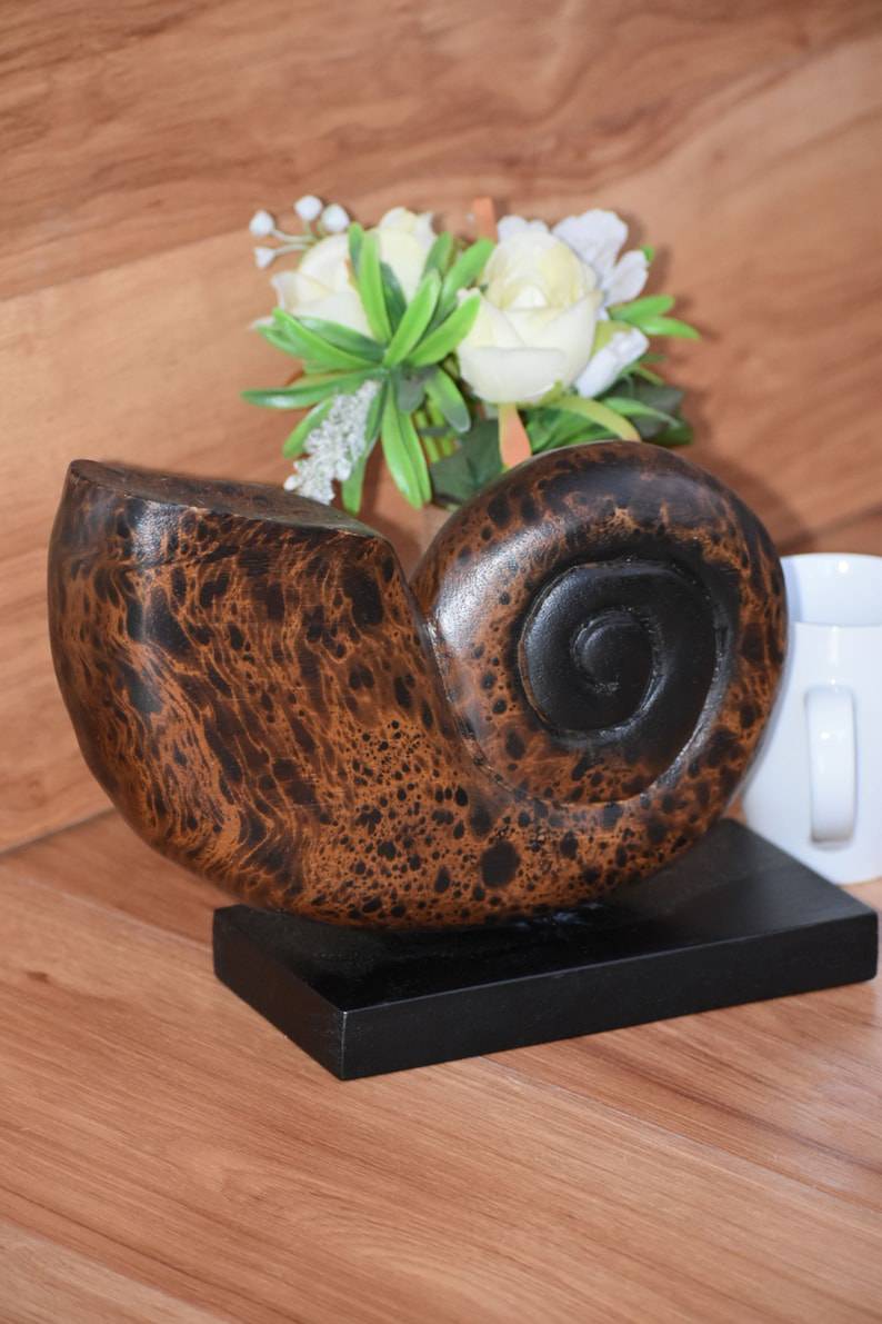 Decorative hand carved wooden shell on stand - STripleB