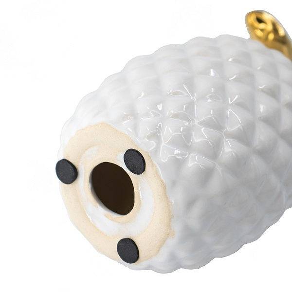 White Pineapple Ornament with a Gold Crown 17cm. With a gold crown - STripleB
