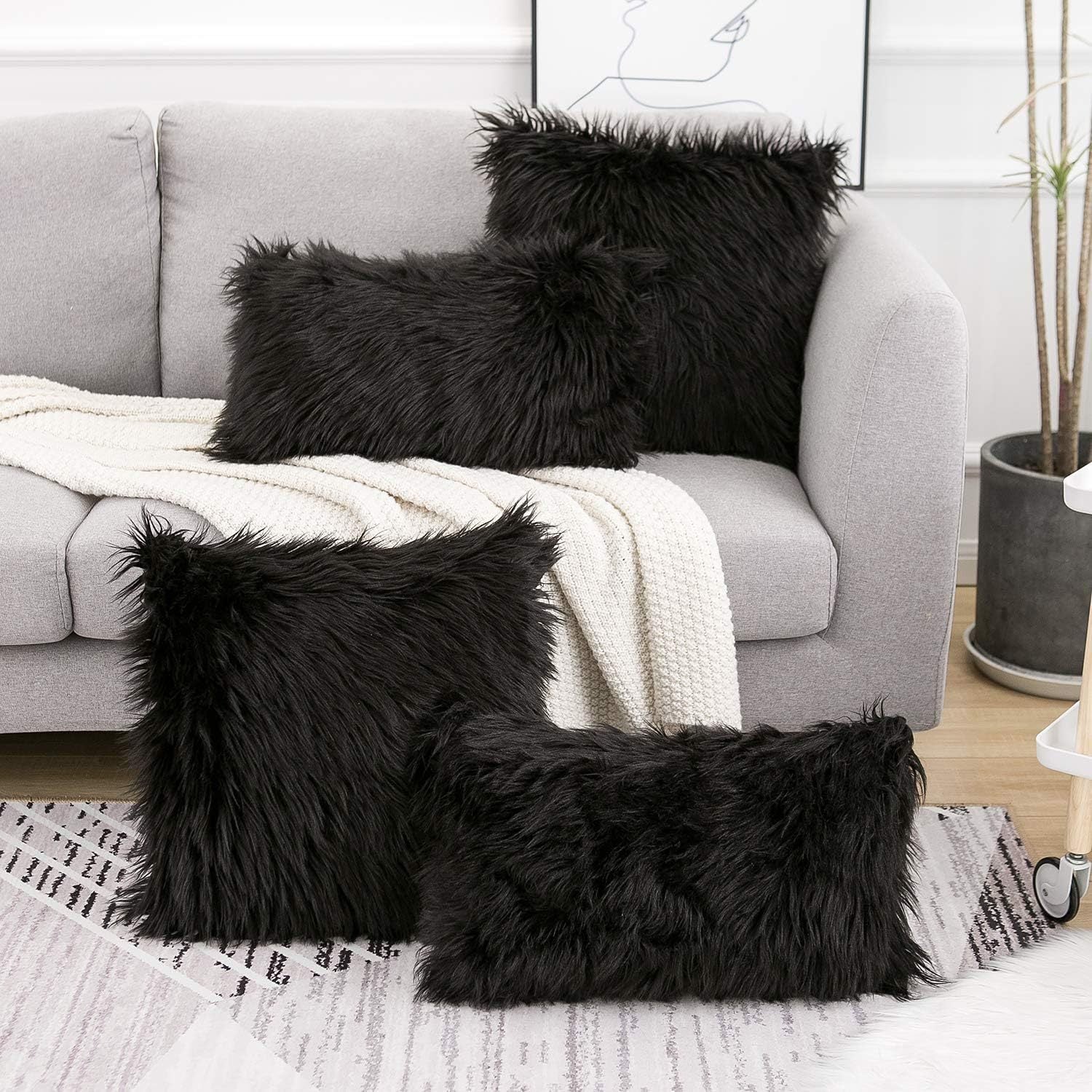 Black Luxurious Long Faux Fur Cushion Covers - Set of 2, 45x45cm Soft Plush Decorative Pillowcases for Sofa & Bed - STripleB
