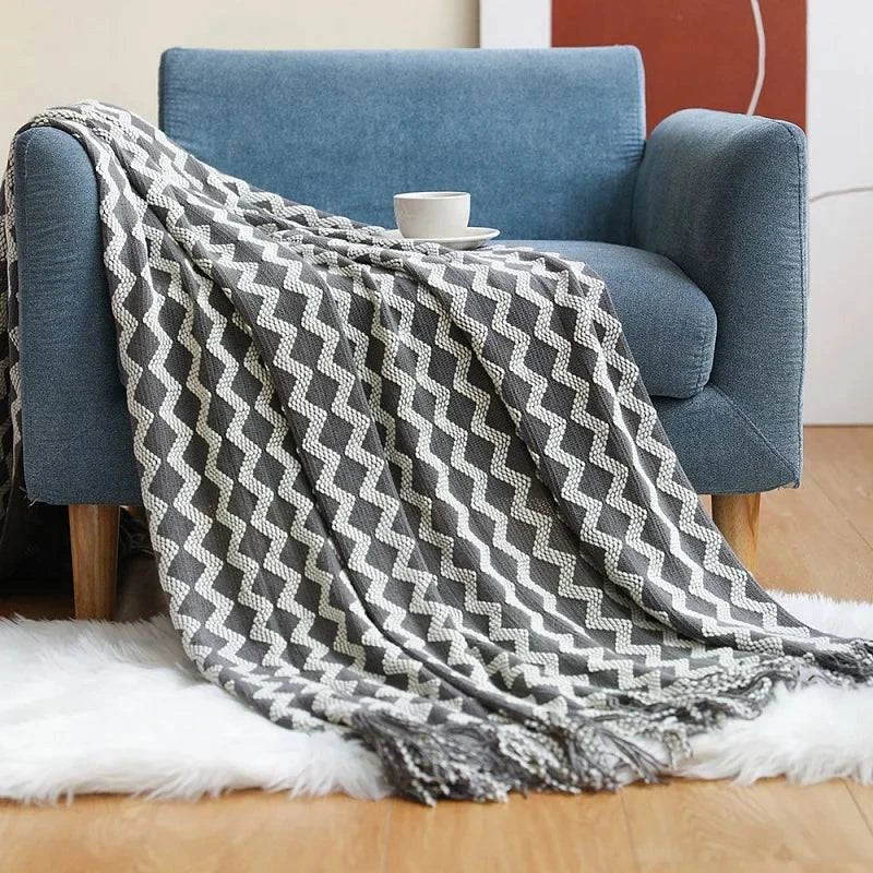 Scandinavian Style Heart Twist Tassel Throw - STripleB 