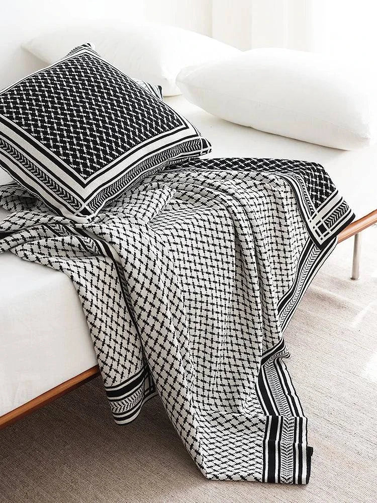 Nordic Knitted Blanket - STripleB 