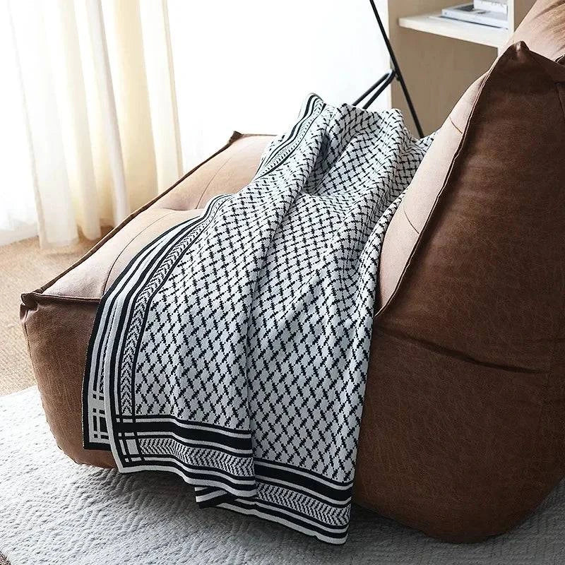 Nordic Knitted Blanket - STripleB 