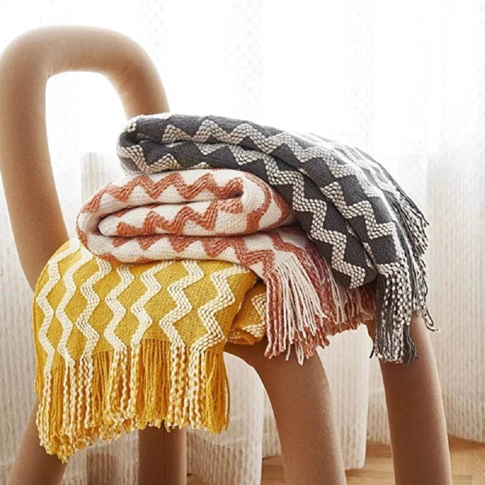 Scandinavian Style Heart Twist Tassel Throw - STripleB 