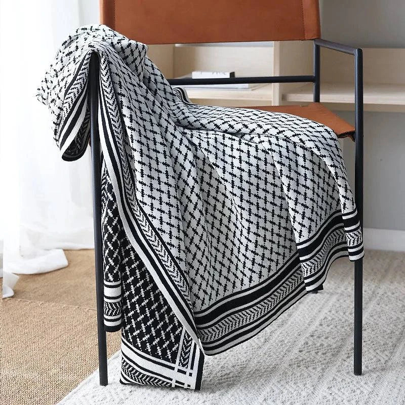 Nordic Knitted Blanket - STripleB 