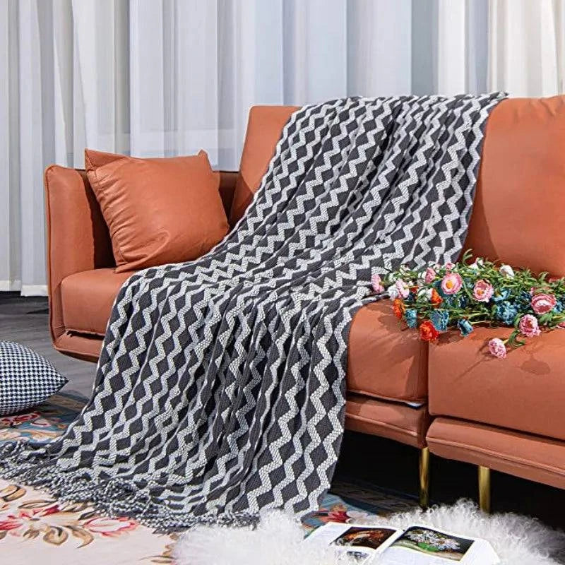 Scandinavian Style Heart Twist Tassel Throw - STripleB 