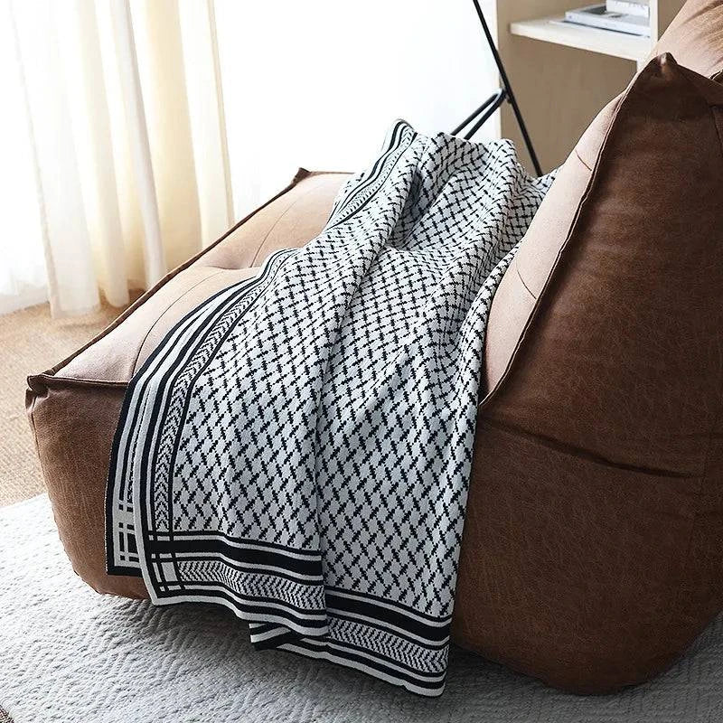 Nordic Knitted Blanket - STripleB 