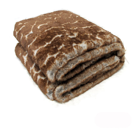 Sia Luxury Range Faux Fur Throw Rug - 127 x 152 cm - Giraffe - STripleB