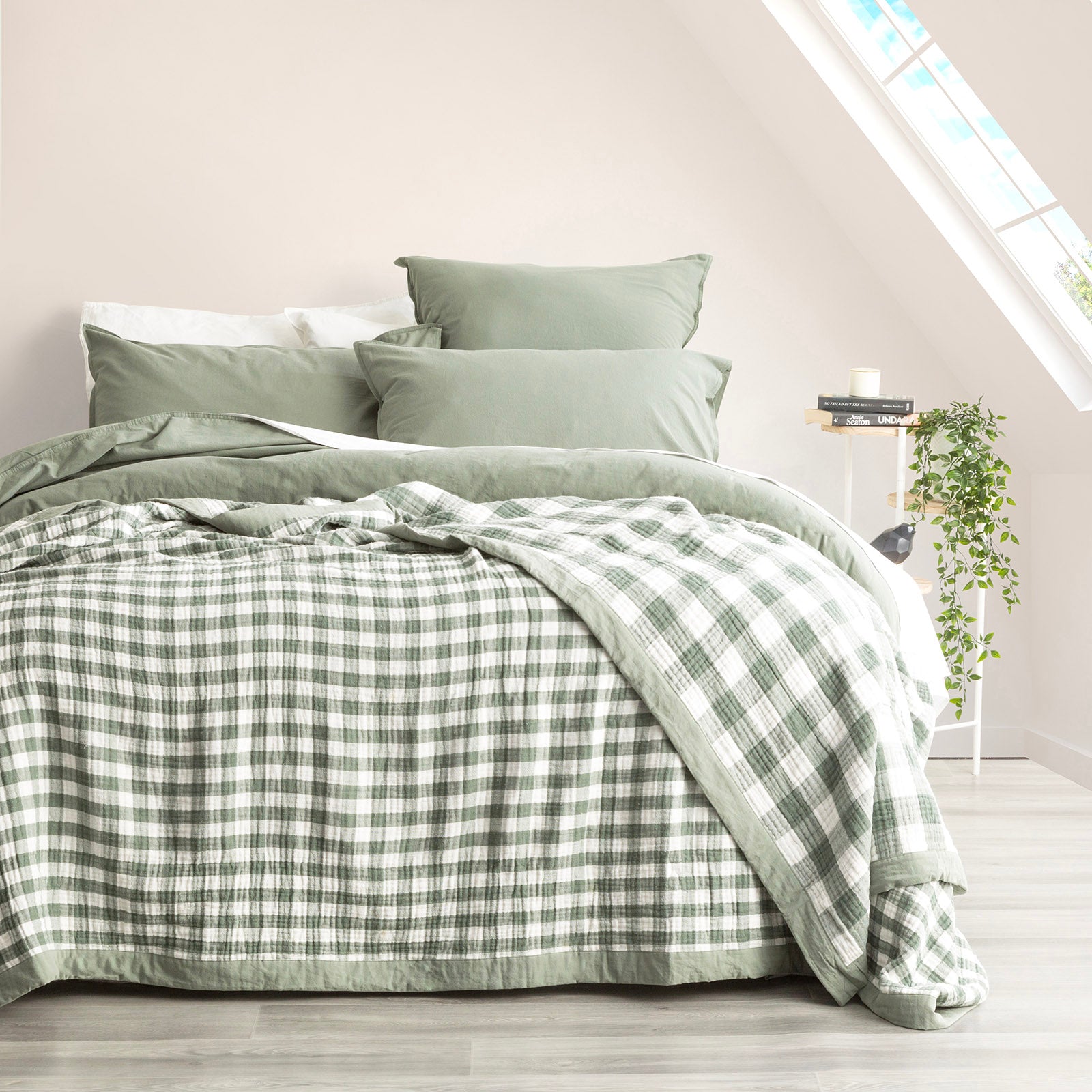 Washed Cotton Yarn Dyed Reversible Textured Emerald Blanket by Renee Taylor - Queen/King - STripleB