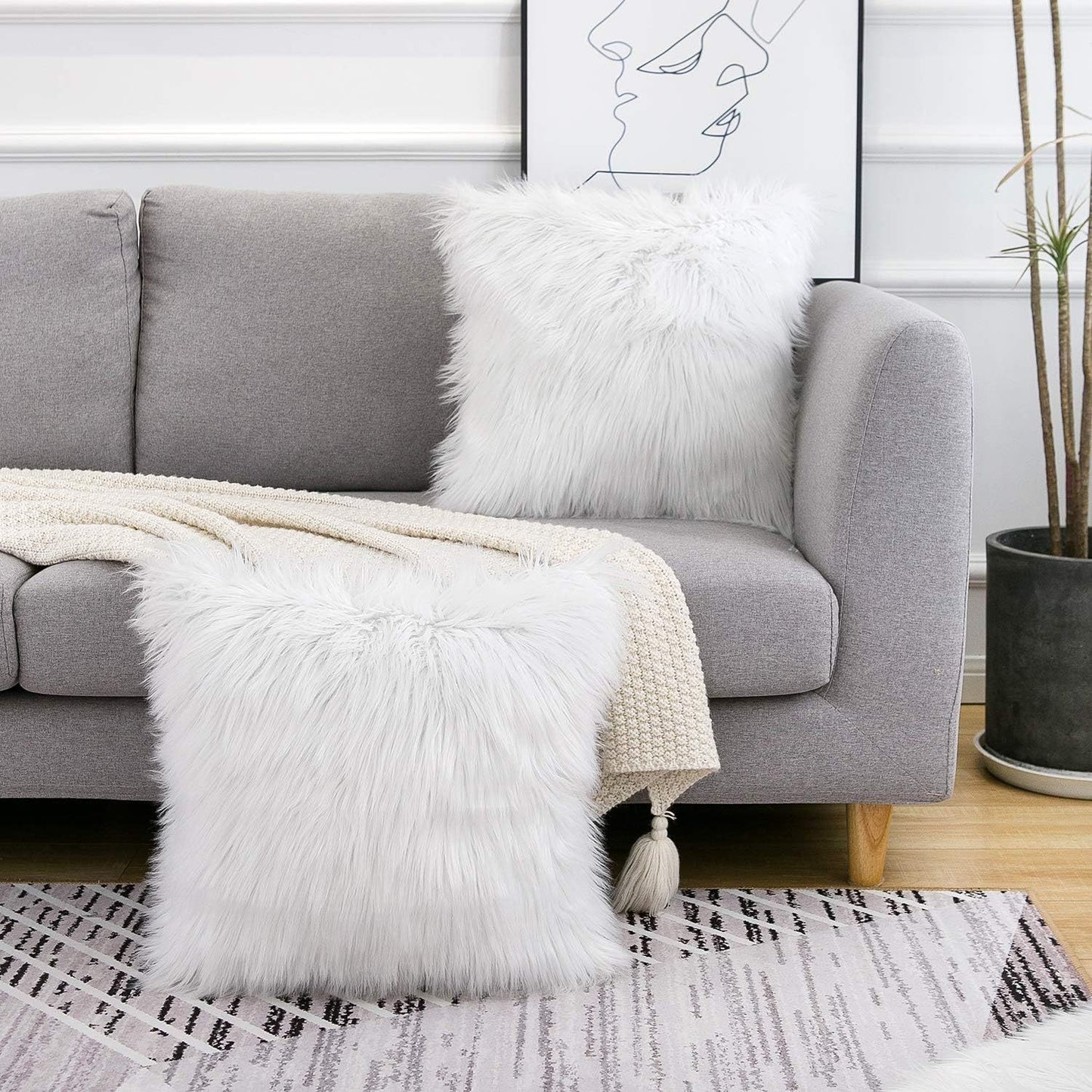 White Luxurious Long Faux Fur Cushion Covers - Set of 2, 45x45cm Soft Plush Decorative Pillowcases for Sofa & Bed - STripleB
