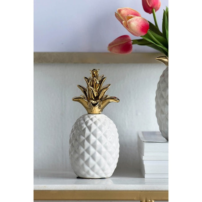 White Pineapple Ornament with a Gold Crown 17cm. With a gold crown - STripleB 